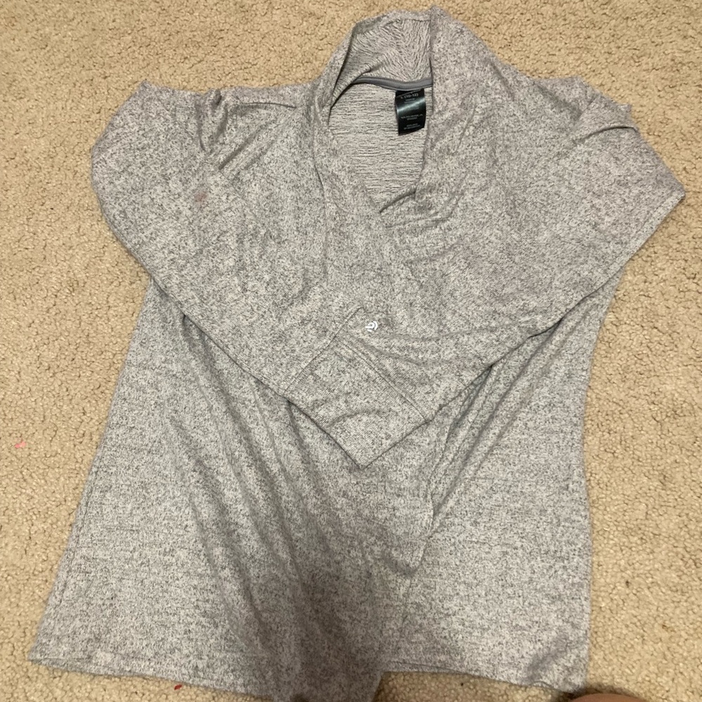 Nice little cozy gray sweater nice for photos